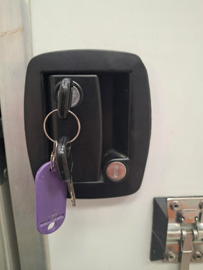 SL Push to close latch 2 keys