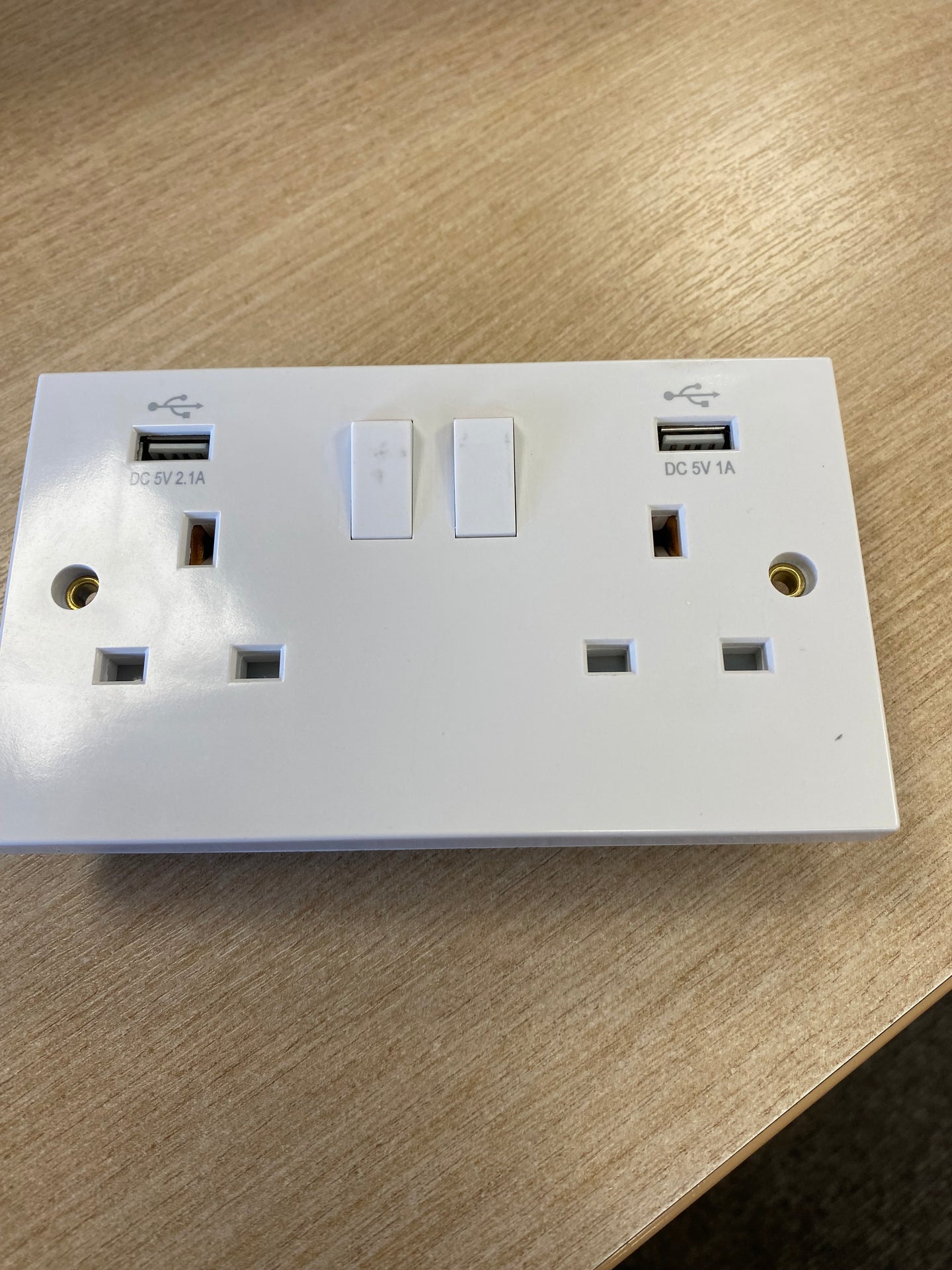 Double Socket with USB